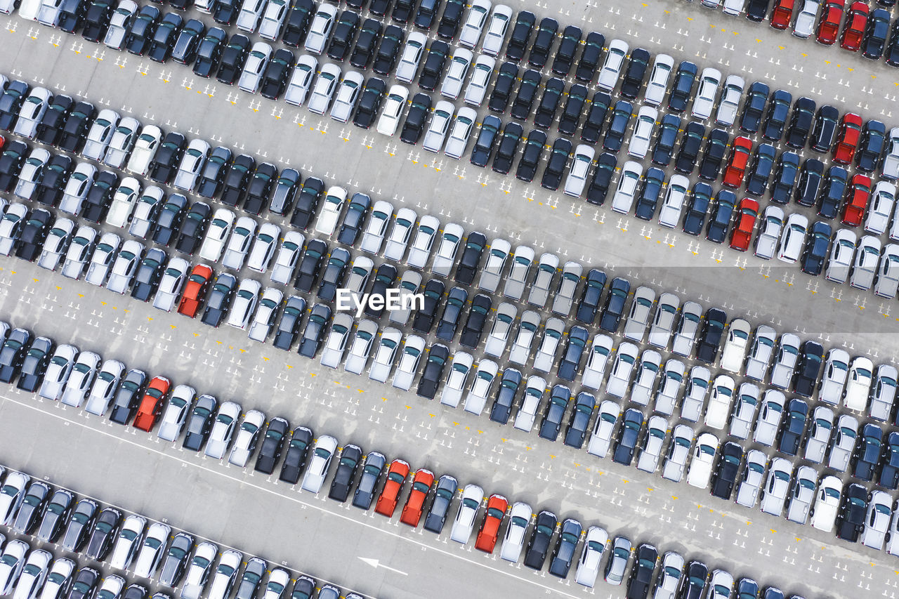 HIGH ANGLE VIEW OF VEHICLES ON FACTORY