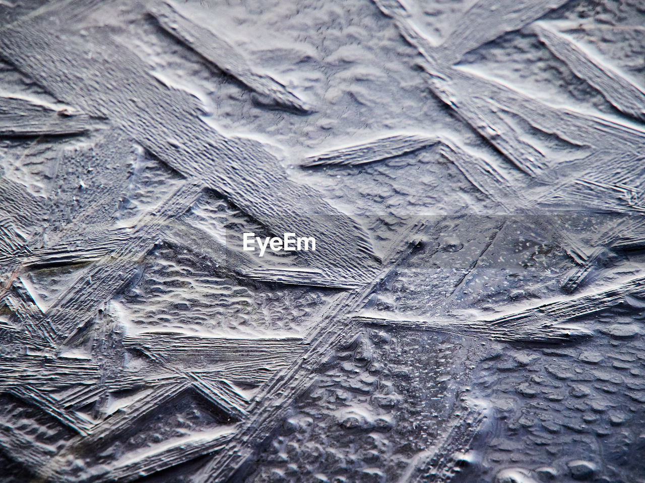 FULL FRAME SHOT OF CRACKED PATTERN