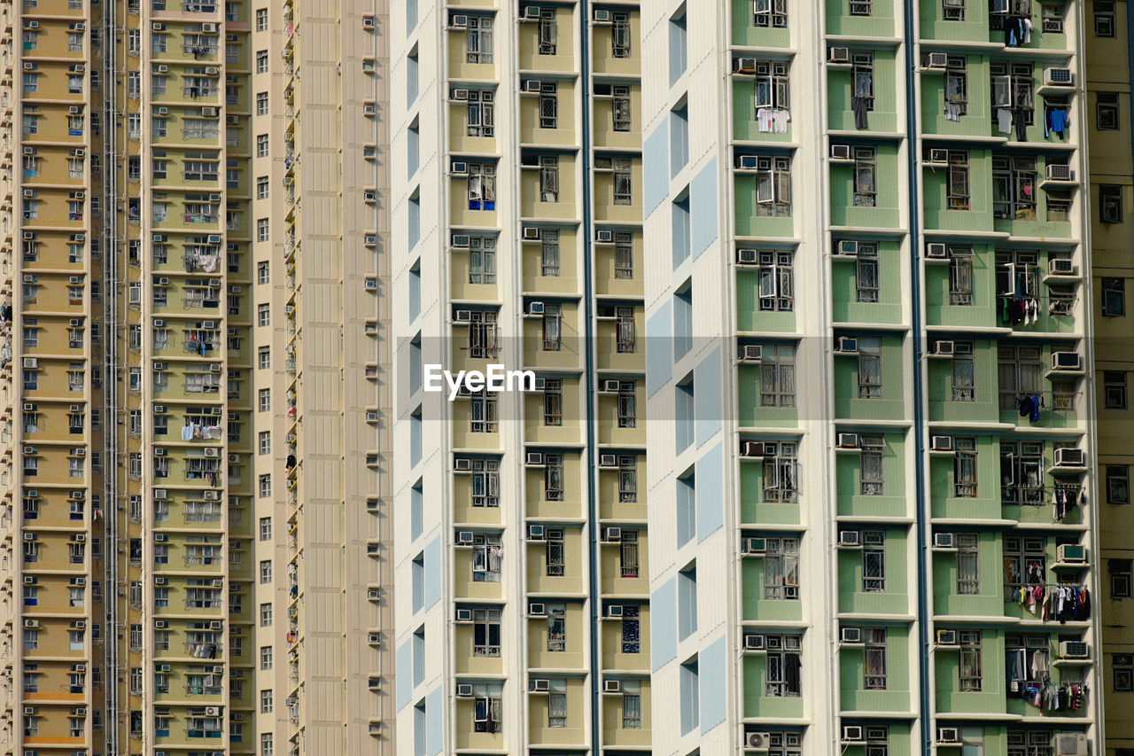 Full frame shot of buildings in city