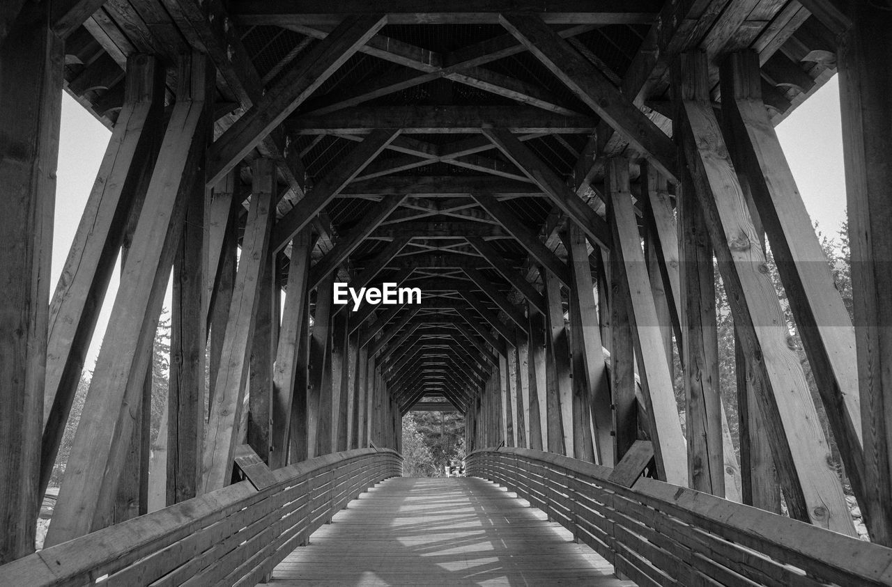 VIEW OF BRIDGE AGAINST CEILING