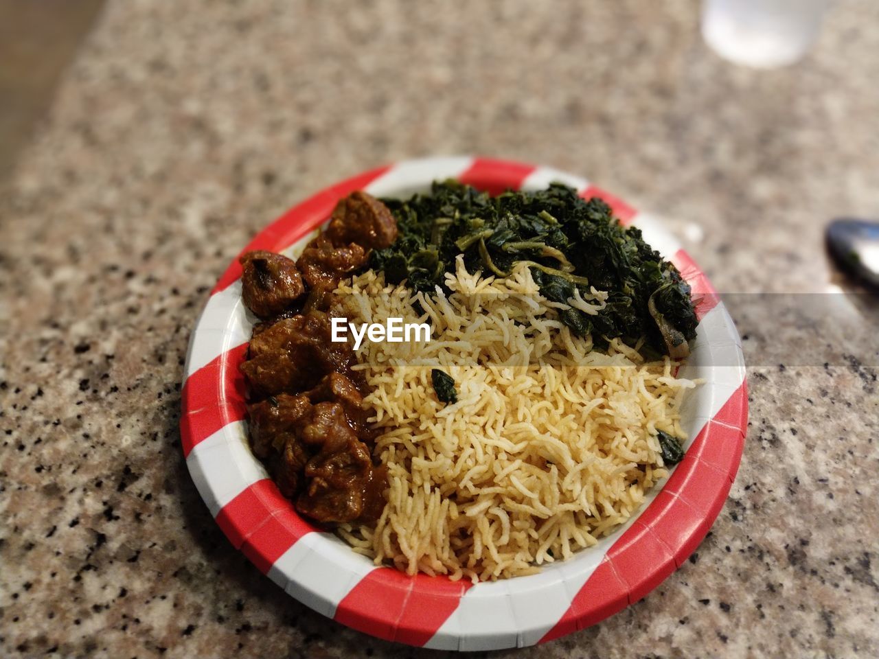 CLOSE-UP OF MEAL SERVED IN BOWL