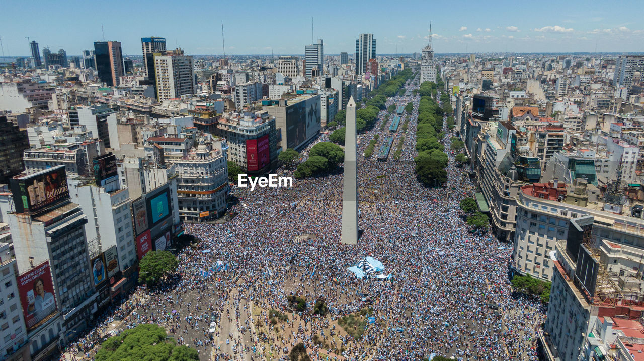 Hundreds of thousands of people celebrate the world cup buenos aires, argentina
