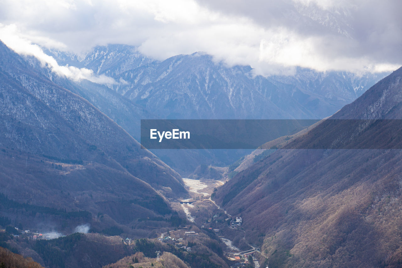 Shin-hotaka ropeway - one of japan's most unique ropeway