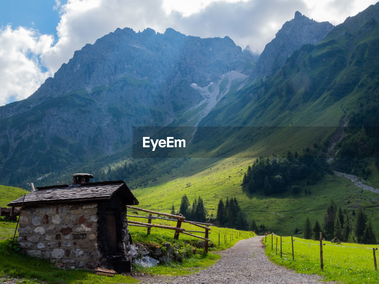 VIEW OF MOUNTAIN RANGE AGAINST SKY