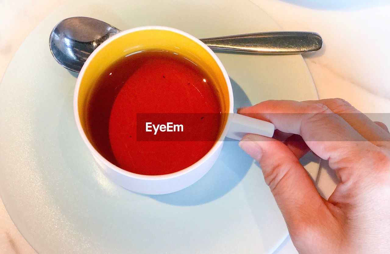 Tea time Drink Tea Cup Coffee Cup Refreshment Cup Food And Drink Afternoon Tea Elegant Enjoying Life Tea - Hot Drink Coffee - Drink Saucer Table Holding Indoors  Close-up Healthy Eating Herbal Tea Food Mix Yourself A Good Time The Week On EyeEm Paint The Town Yellow