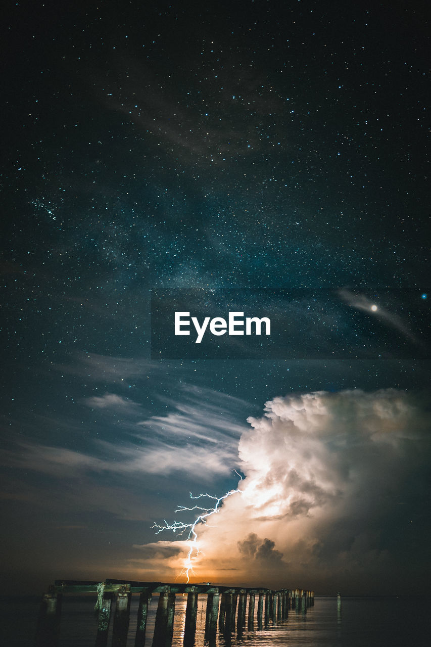 Night milky way cloudy thunderstorm astrography