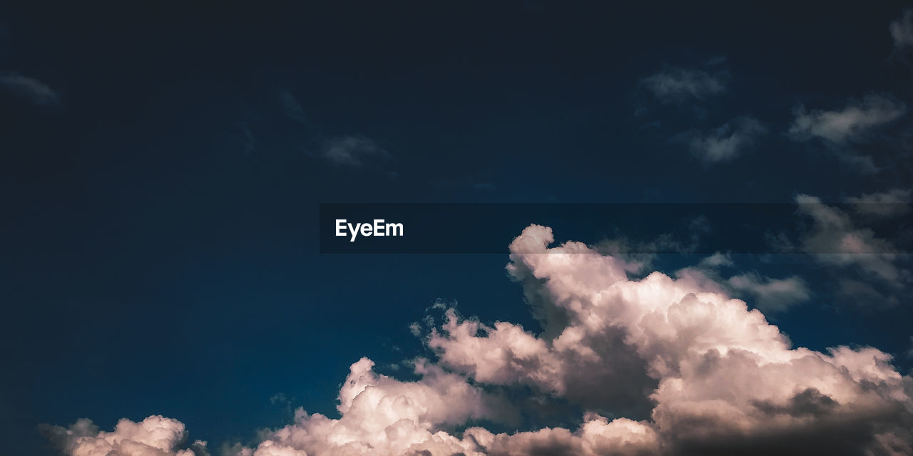 LOW ANGLE VIEW OF CLOUDY SKY
