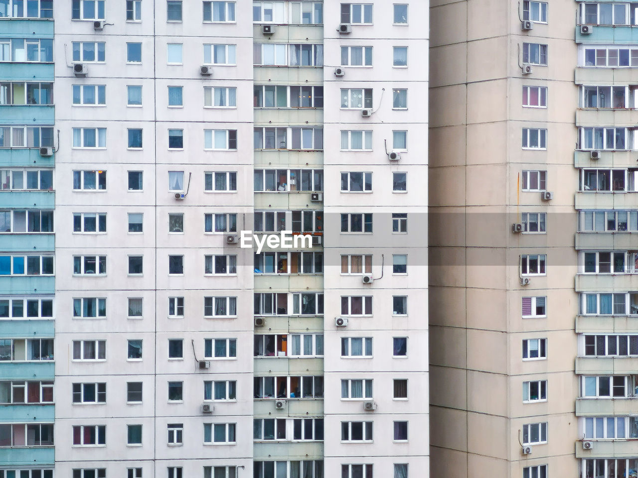 Full frame shot of building in city