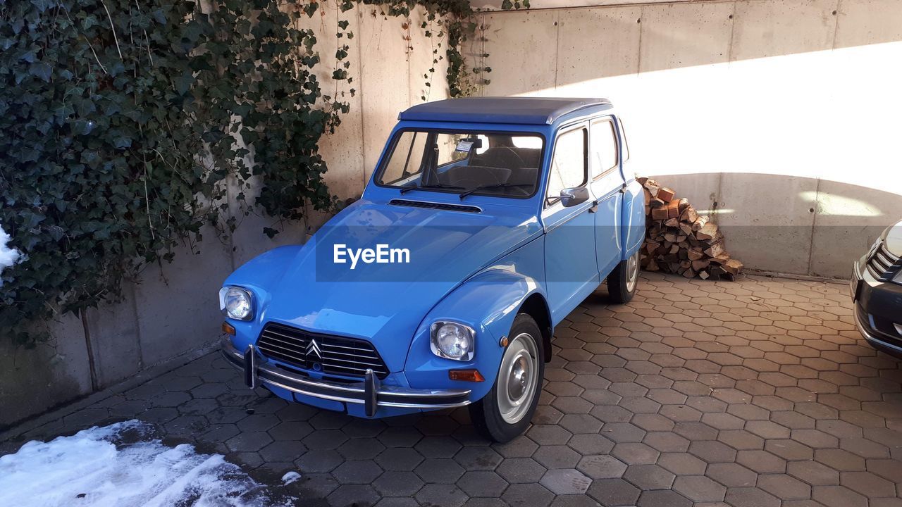 VIEW OF CAR ON STREET