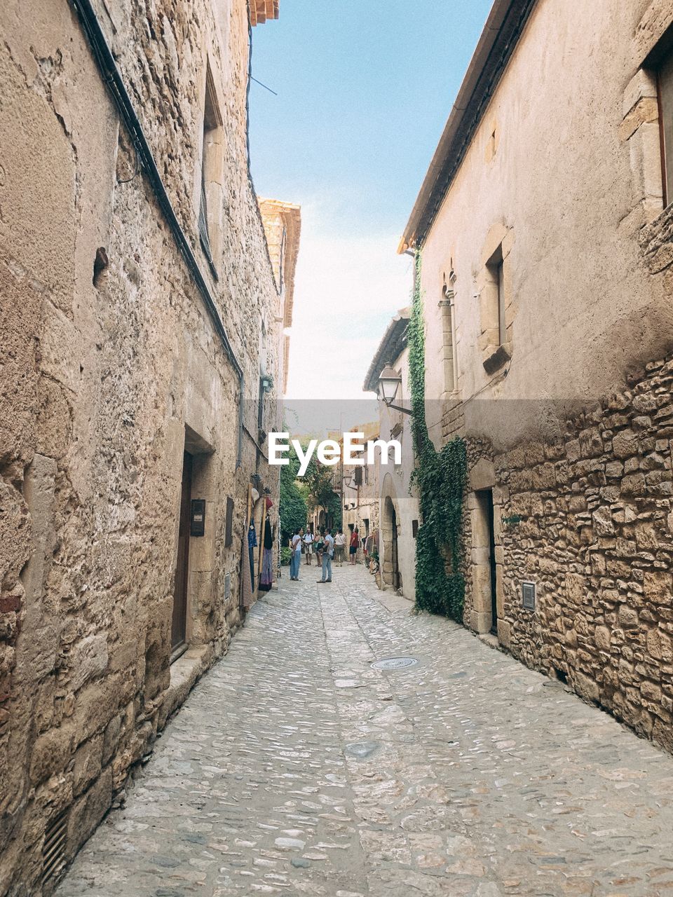 NARROW ALLEY ALONG BUILDINGS