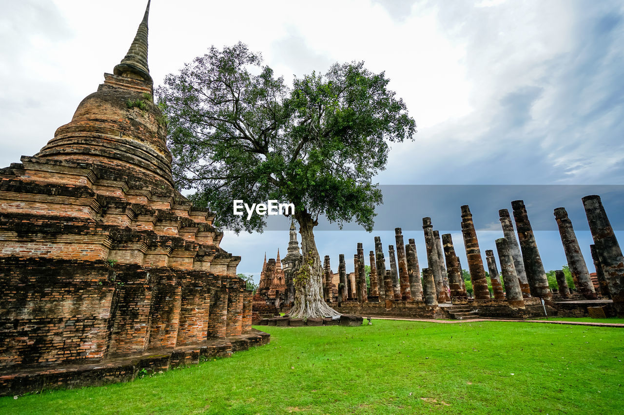 VIEW OF TEMPLE BUILDING