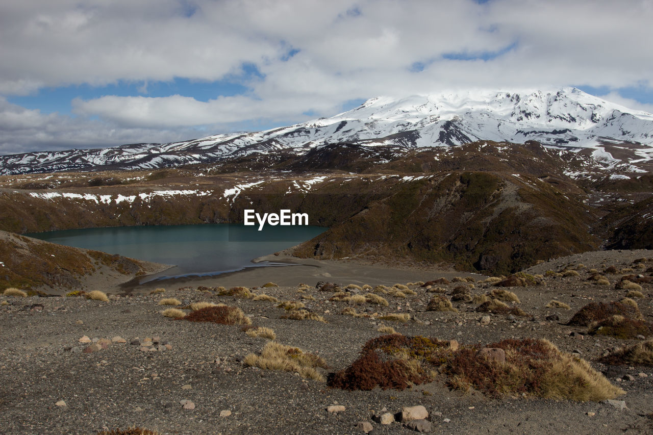 The lower tama lake and mount ruapehu volcano in the tongariro national park, new zealand.