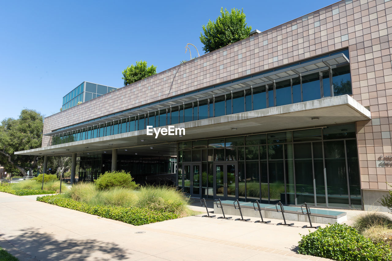 Academic building on the campus of harvey mudd college