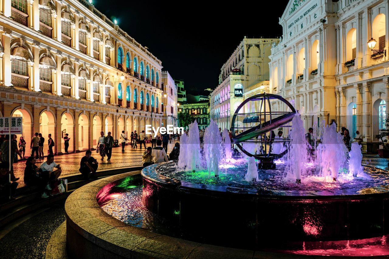 FOUNTAIN AT NIGHT