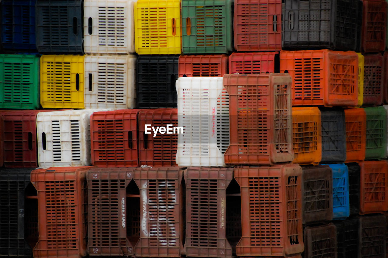 FULL FRAME SHOT OF BUILT STRUCTURE