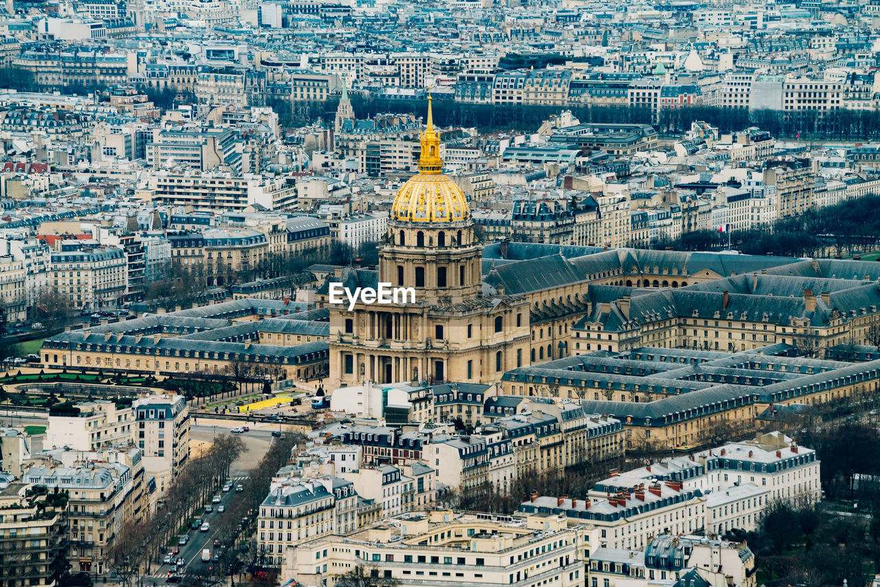 HIGH ANGLE VIEW OF BUILDING