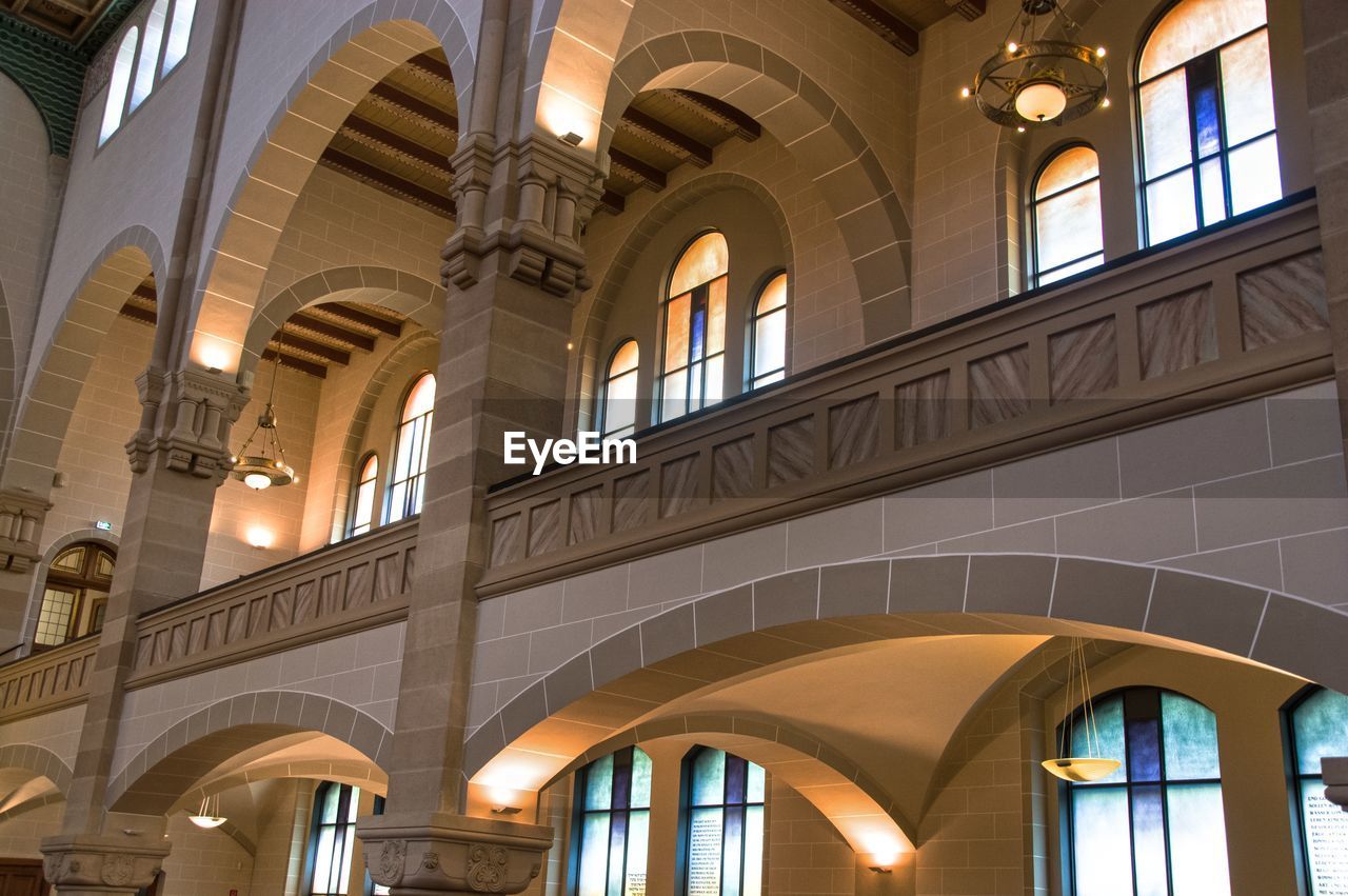 LOW ANGLE VIEW OF INTERIOR OF BUILDING