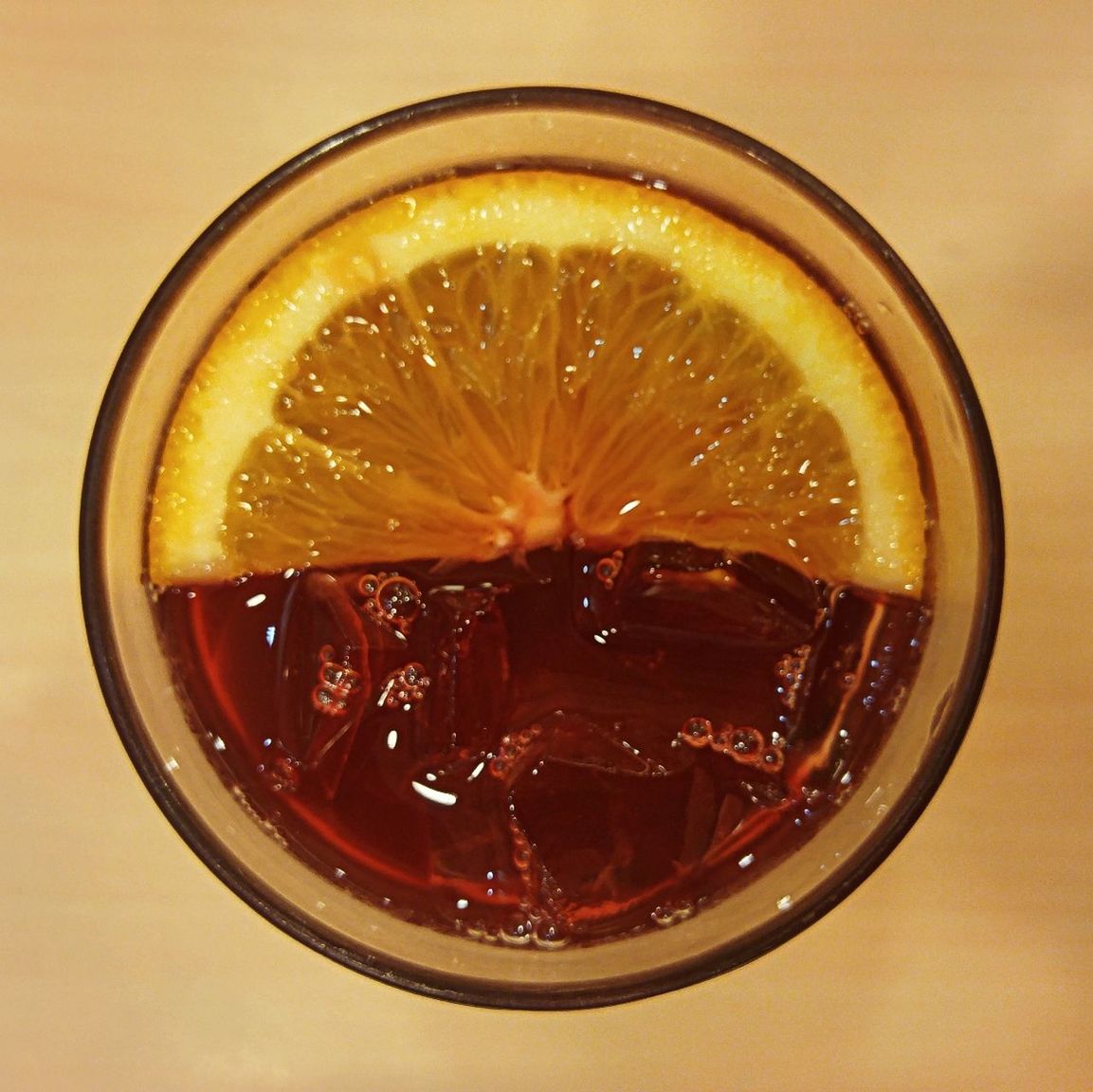 CLOSE-UP OF DRINK ON THE TABLE