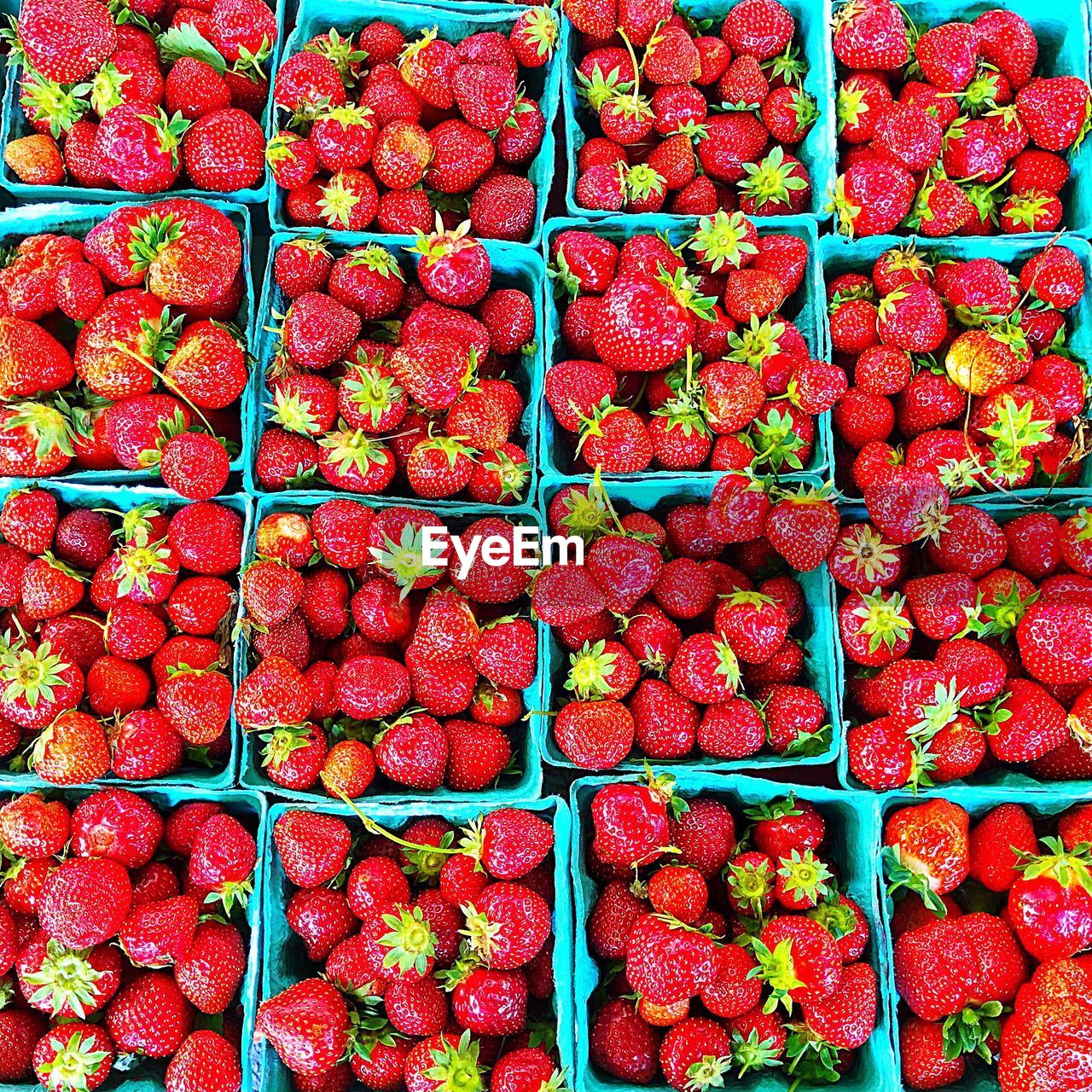 FULL FRAME SHOT OF STRAWBERRIES IN MARKET