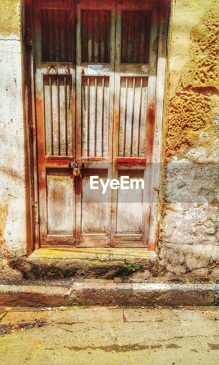 DOOR OF OLD HOUSE