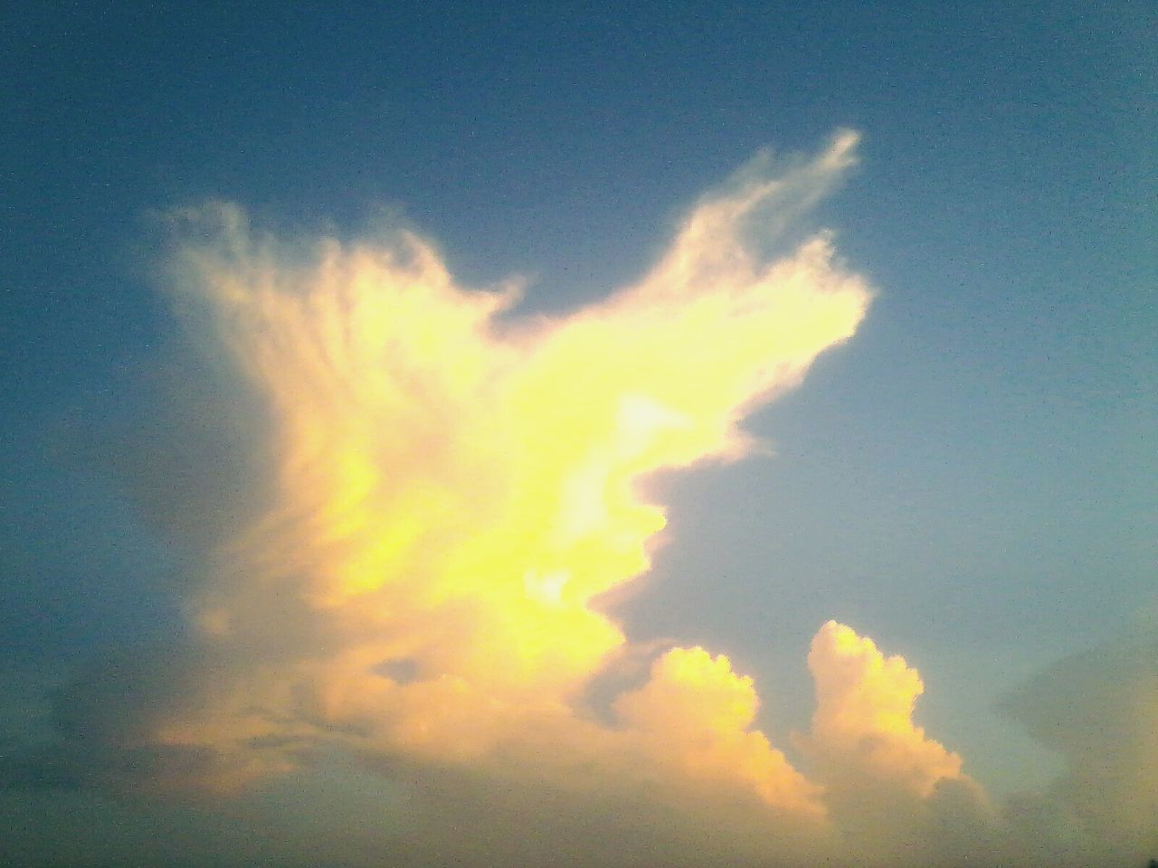 LOW ANGLE VIEW OF SKY AGAINST CLOUDS