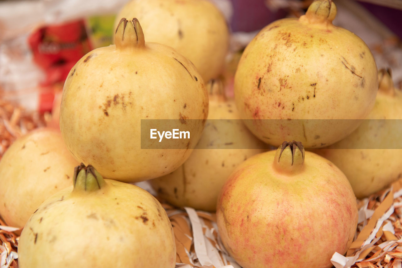 CLOSE-UP OF FRUITS FOR SALE AT MARKET