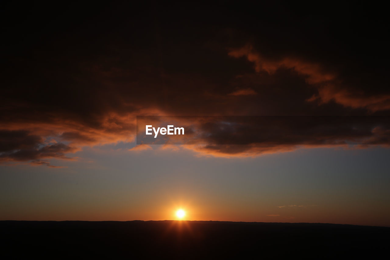 SCENIC VIEW OF SKY AT SUNSET