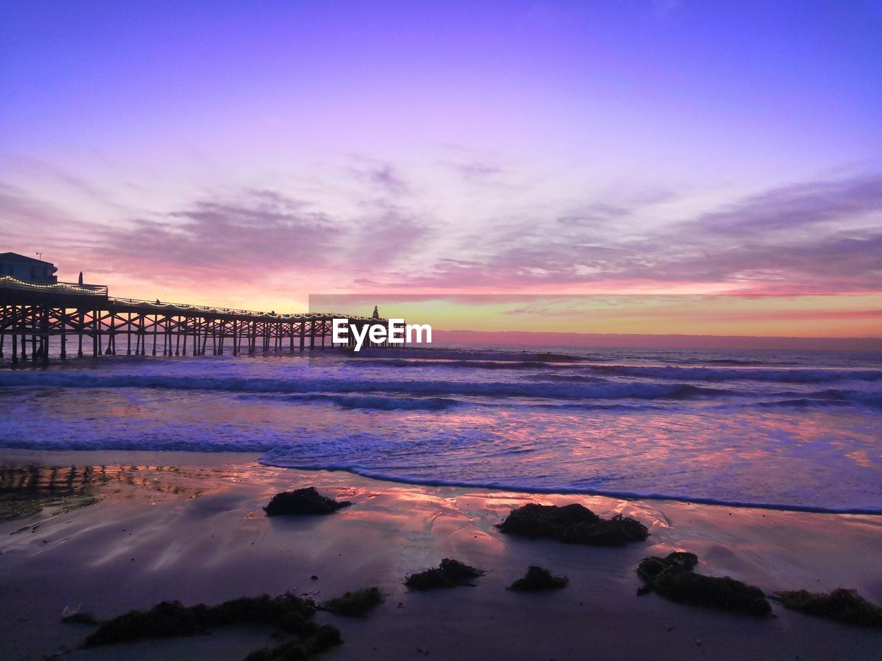 Drammatica sunset in south california beach