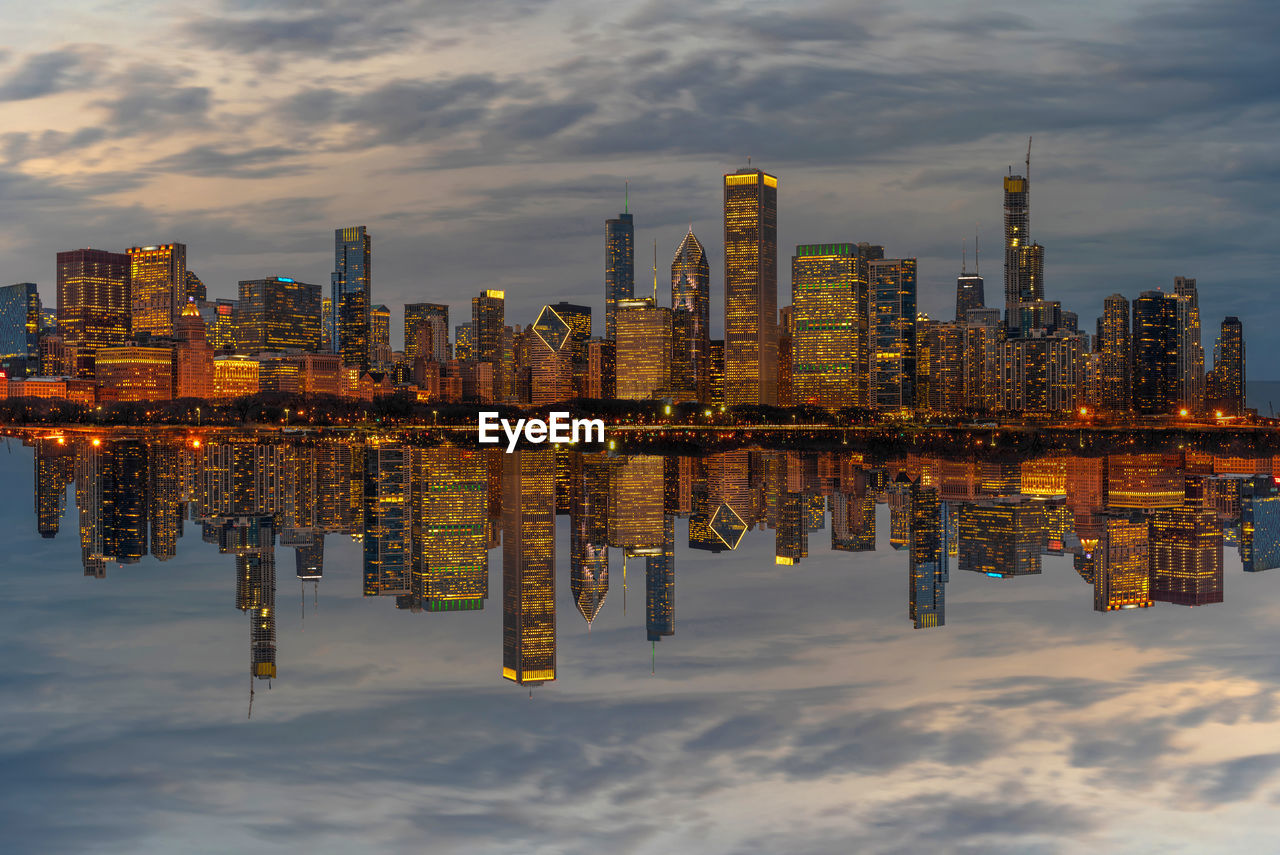 Panorama of chicago cityscape river side along lake michigan at beautiful twilight time