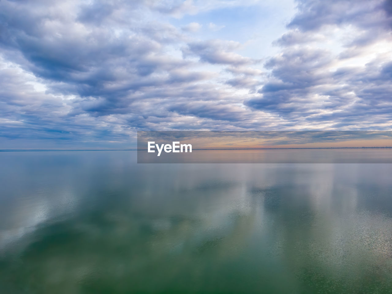 IDYLLIC SHOT OF SEA AGAINST SKY