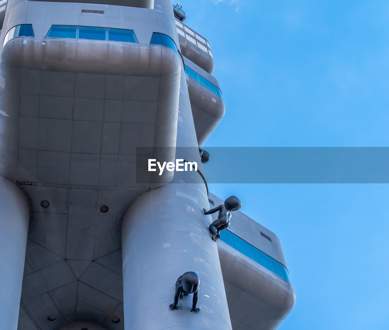 LOW ANGLE VIEW OF AIRPLANE AGAINST SKY