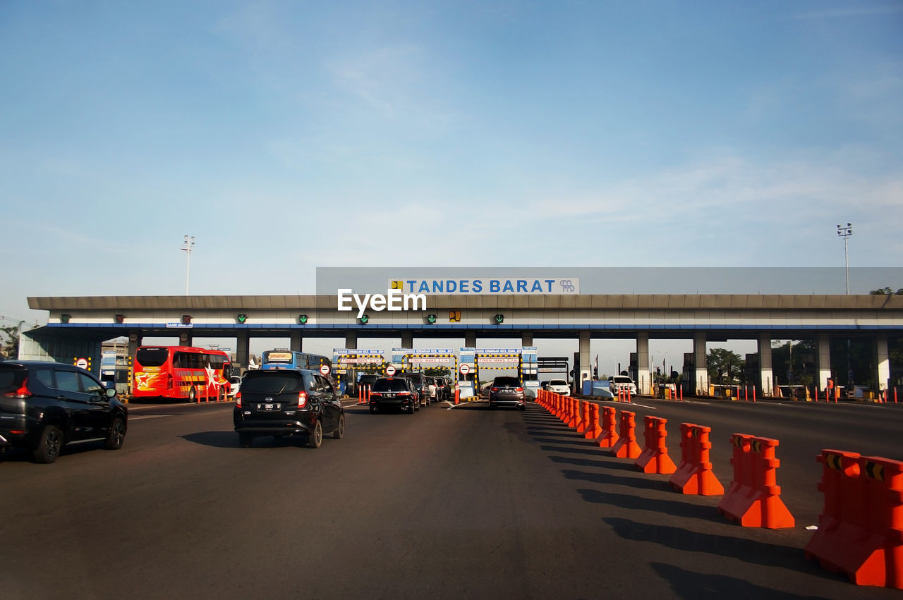 Surabaya-indonesia, 3 may 2022. west tandes toll gate, surabaya 