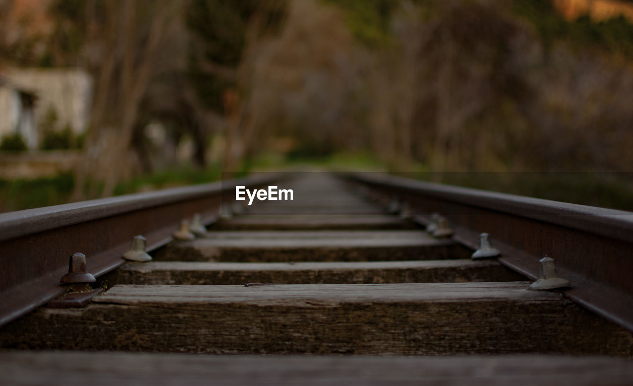 CLOSE-UP OF RAILROAD TRACKS