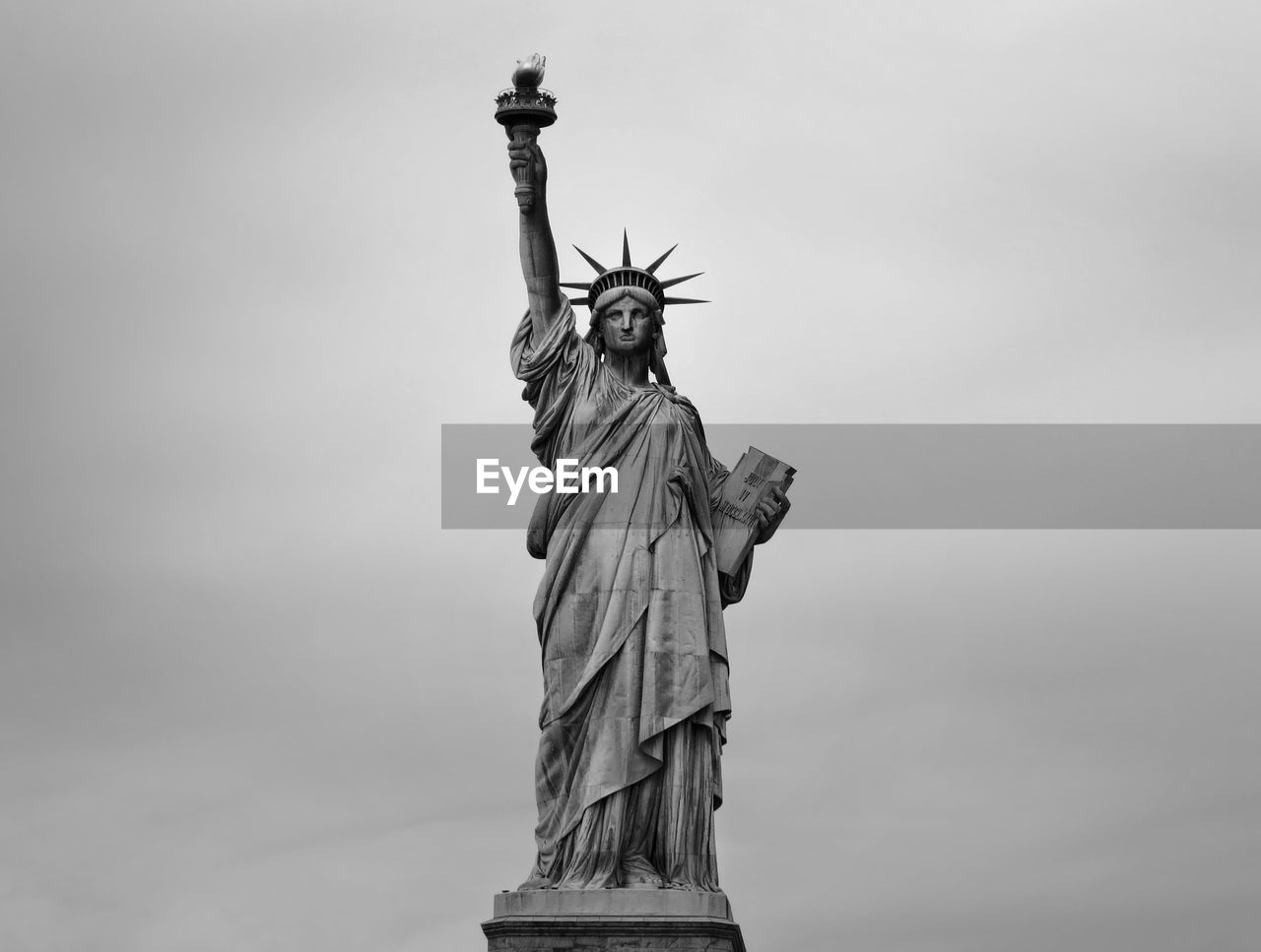 LOW ANGLE VIEW OF STATUE OF LIBERTY