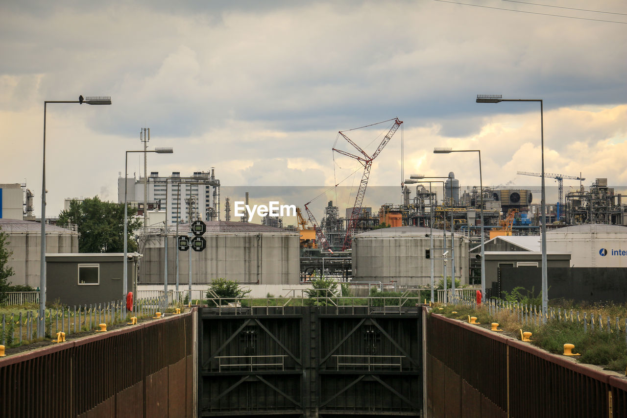 VIEW OF CITYSCAPE