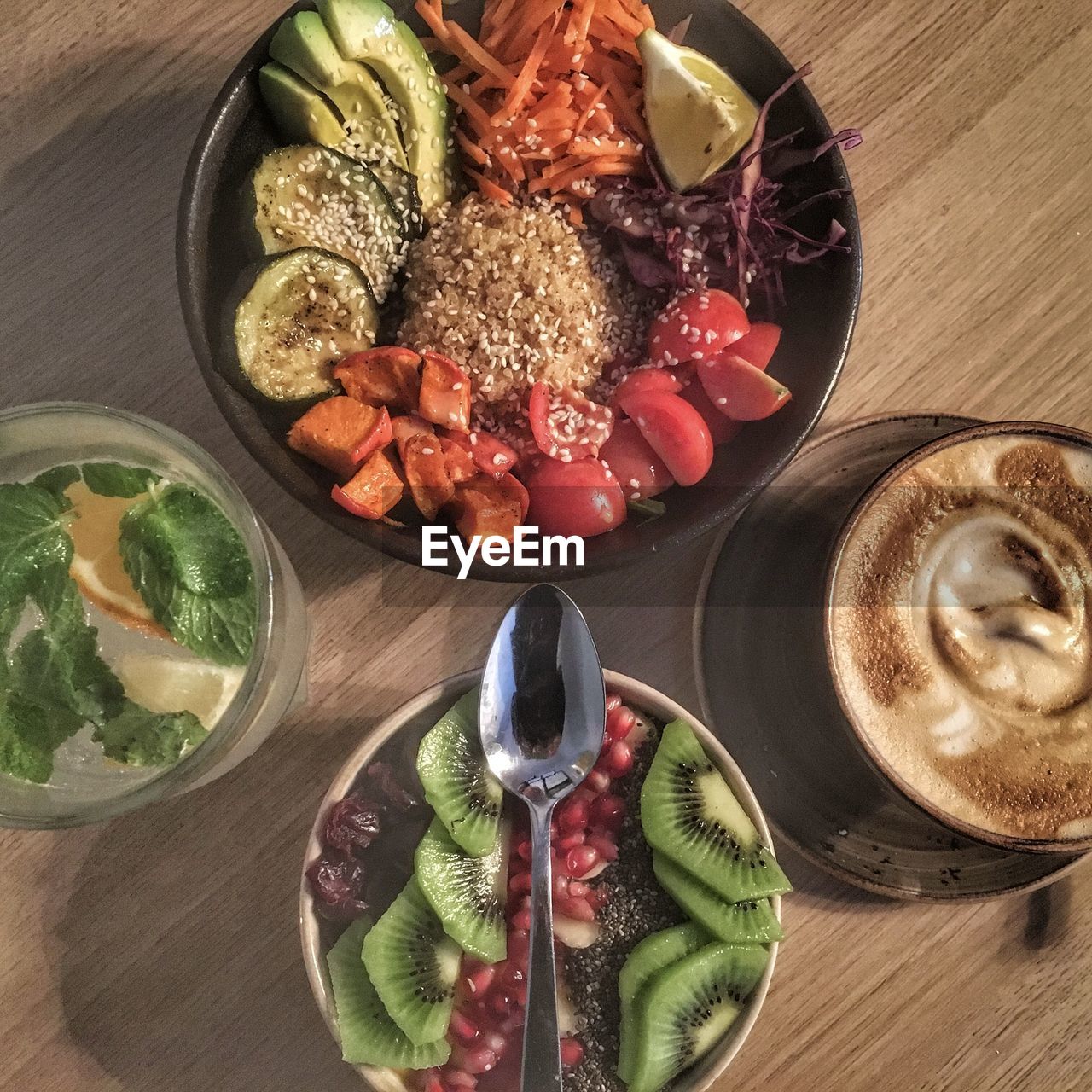 HIGH ANGLE VIEW OF FOOD SERVED IN PLATE