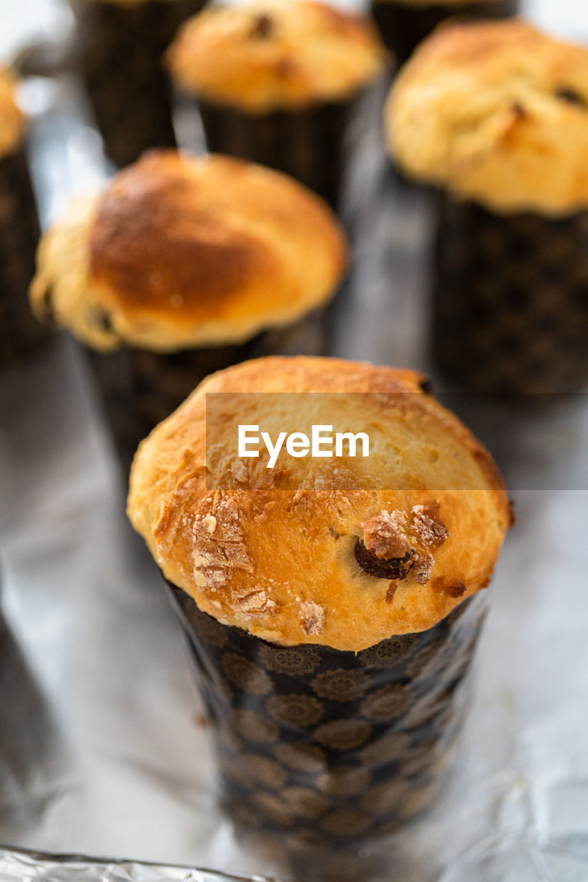 food and drink, food, dessert, baked, freshness, sweet food, muffin, produce, no people, dish, sweet, close-up, meal, fast food, indoors, healthy eating, focus on foreground, fruit, studio shot, breakfast, selective focus, bread, dried fruit