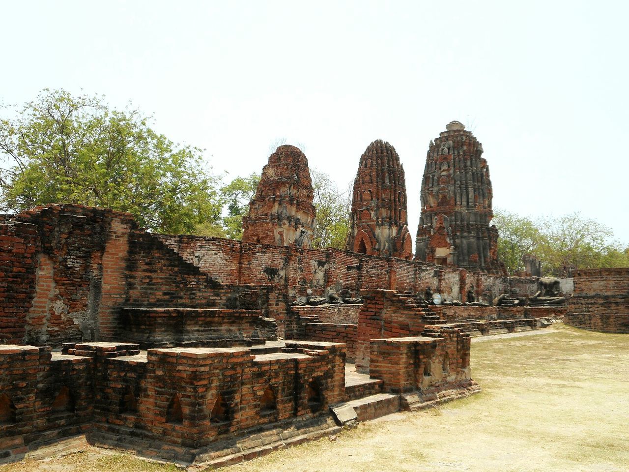 VIEW OF TEMPLE IN A ROW