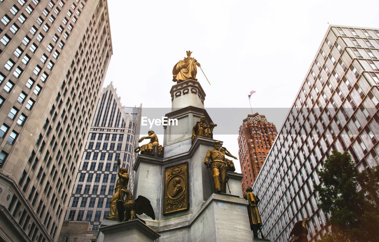 LOW ANGLE VIEW OF STATUE OF BUILDINGS