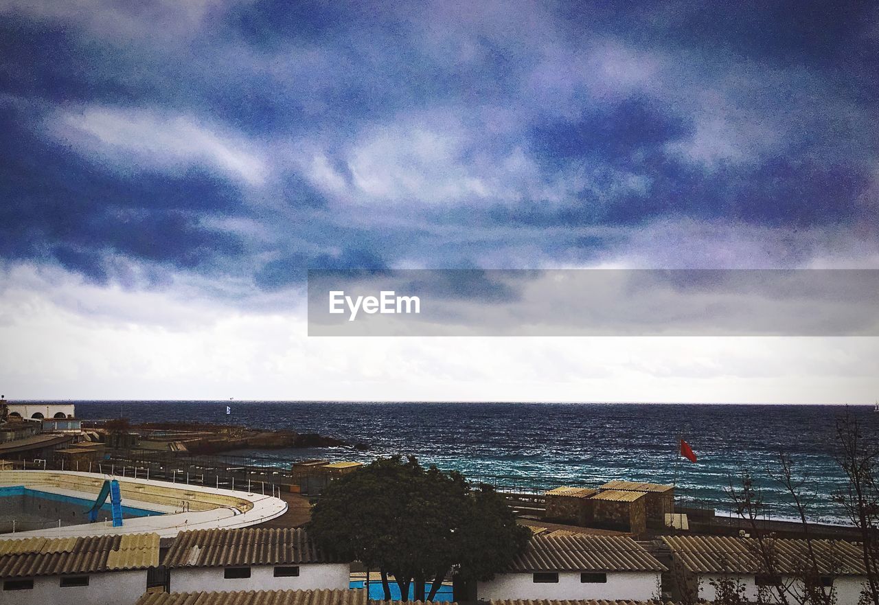 PANORAMIC SHOT OF SEA AGAINST SKY