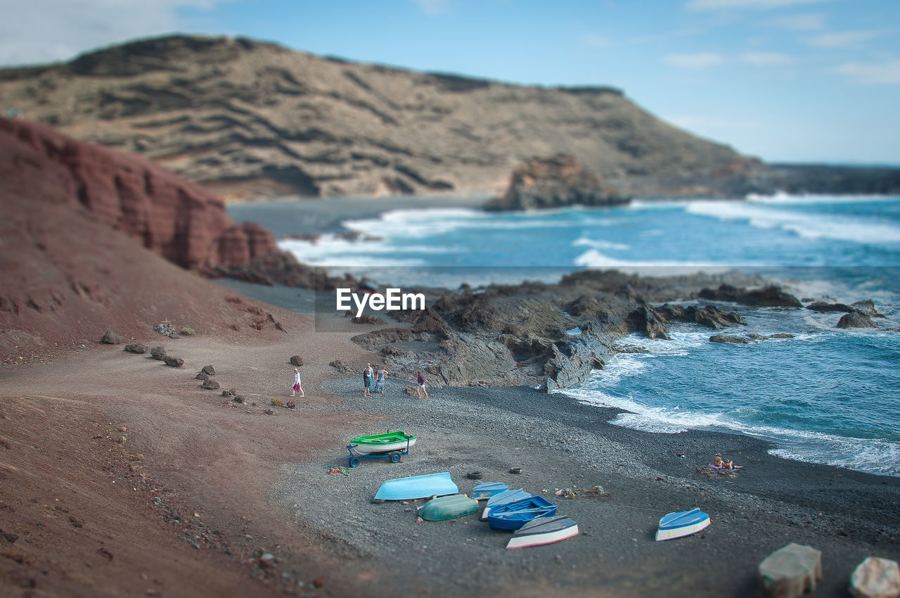 PANORAMIC SHOT OF BEACH AGAINST SKY