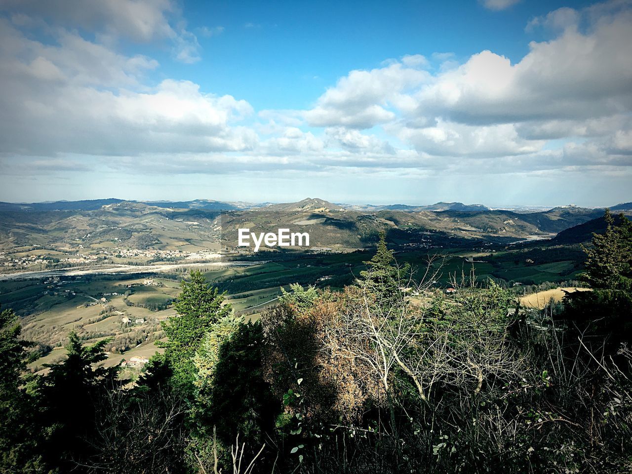 PANORAMIC VIEW OF LANDSCAPE AGAINST SKY