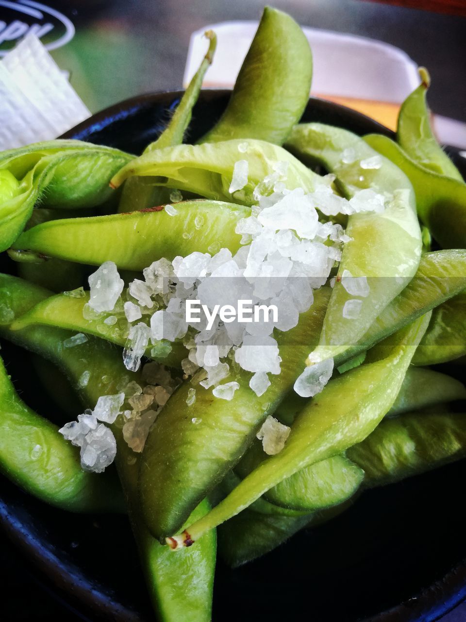 HIGH ANGLE VIEW OF FRUITS IN PLATE