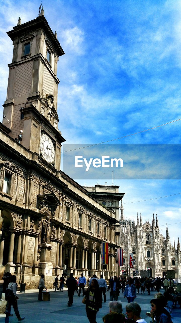 LOW ANGLE VIEW OF HISTORICAL BUILDING AGAINST SKY