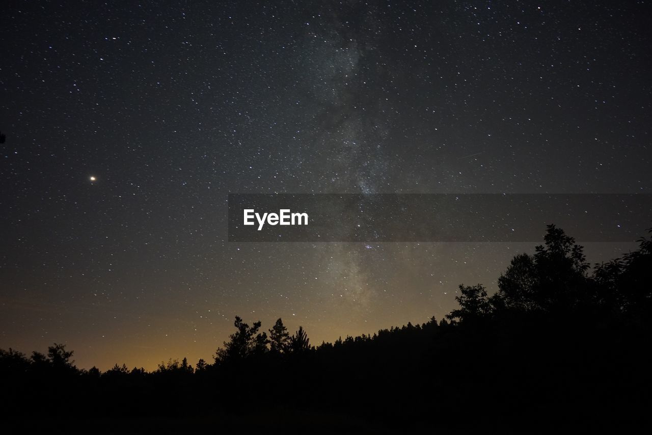 Enjoy the sky at night 