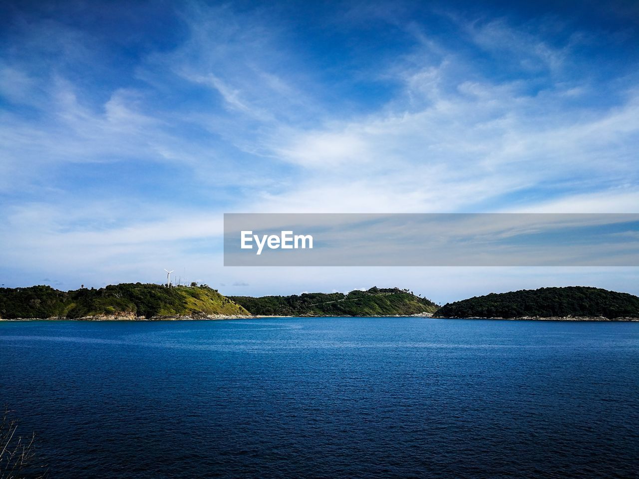 VIEW OF SEA AGAINST SKY