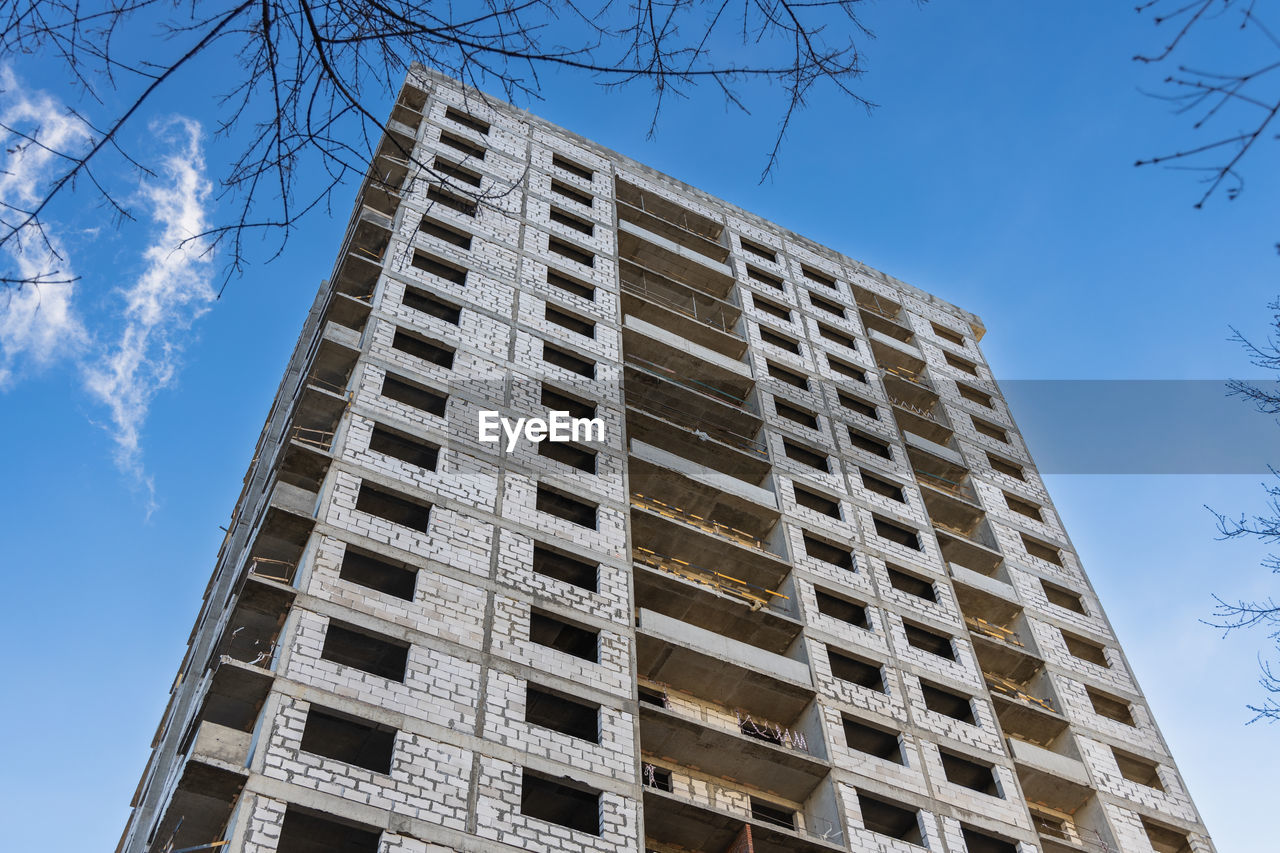 Construction of high-rise residential building