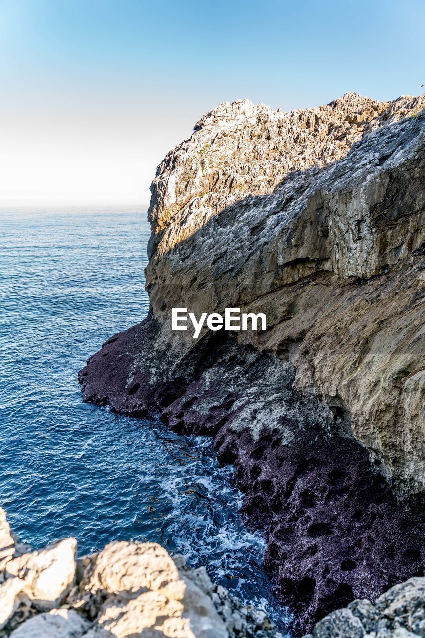 ROCK FORMATIONS ON SHORE