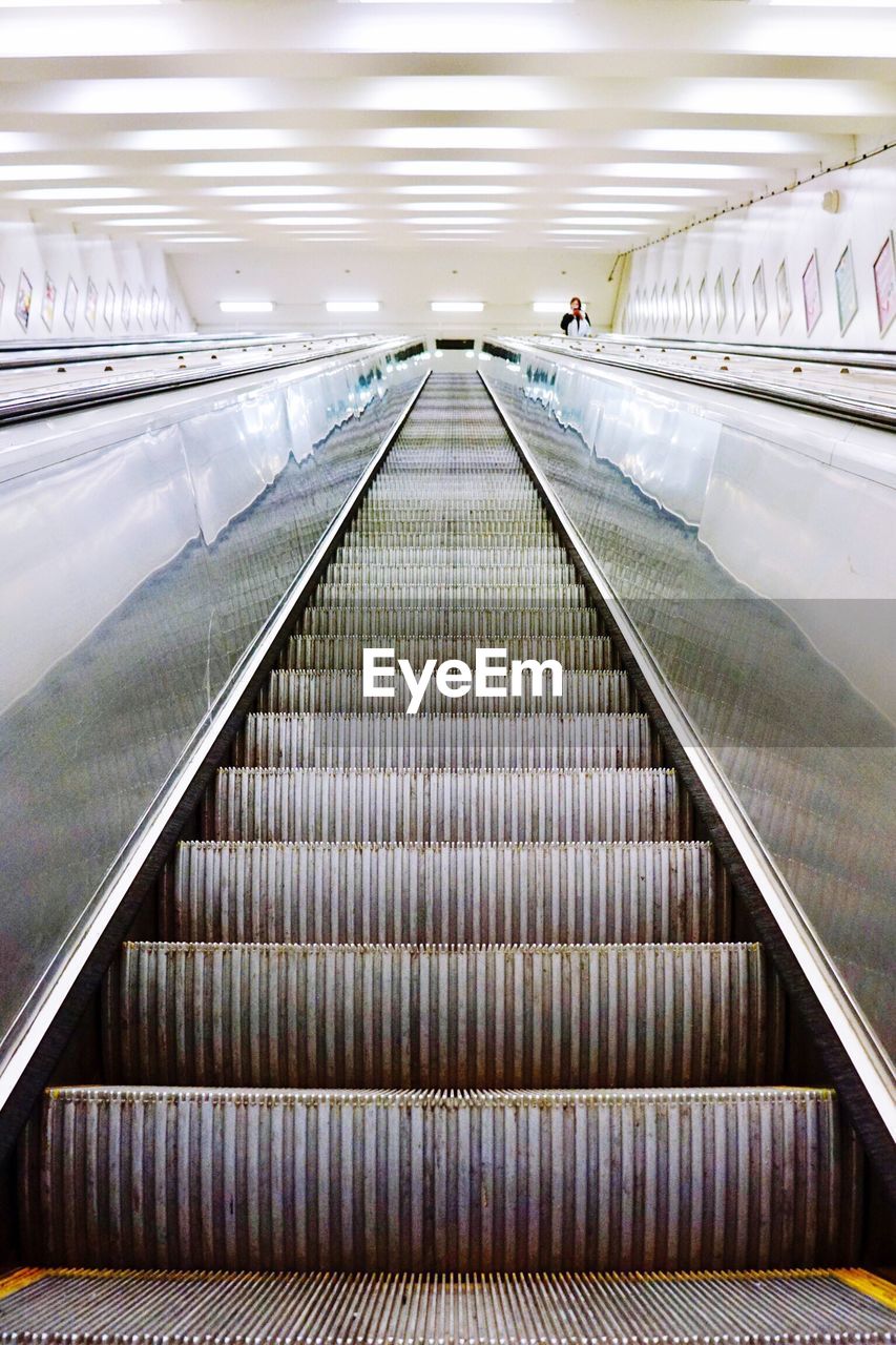 VIEW OF ESCALATOR IN SUBWAY