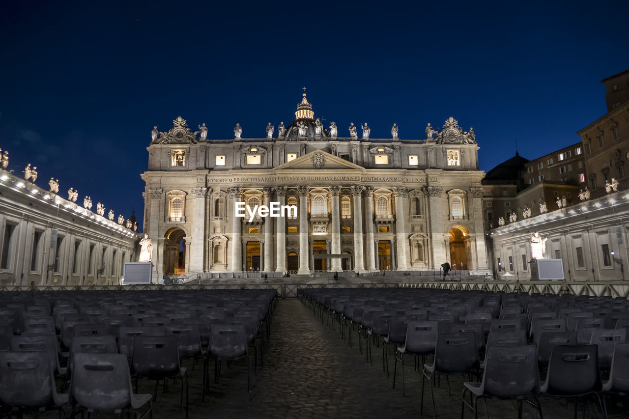 The basilica of san pietro in vatican at night